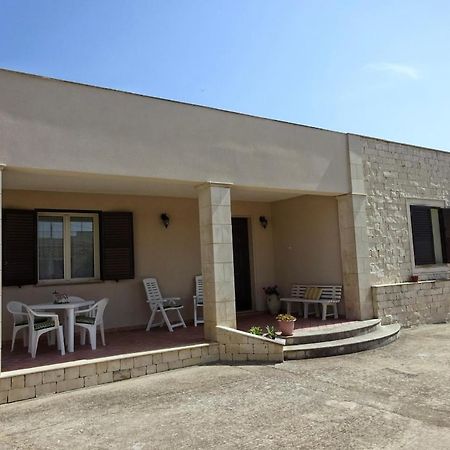 La Pietra Bianca Villa Portopalo Di Capo Passero Eksteriør billede